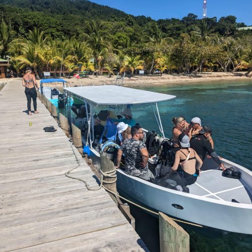 Moon Scuba boat