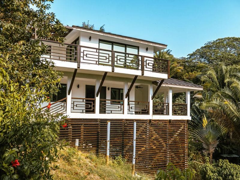 Casa Blanca roatan villa
