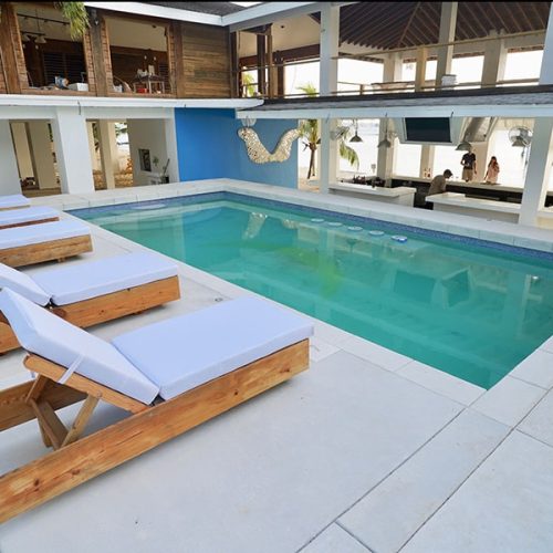 Luna Beach Pool