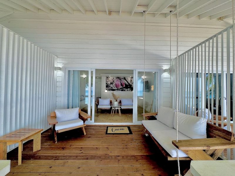 beacfront suite roatan cacao