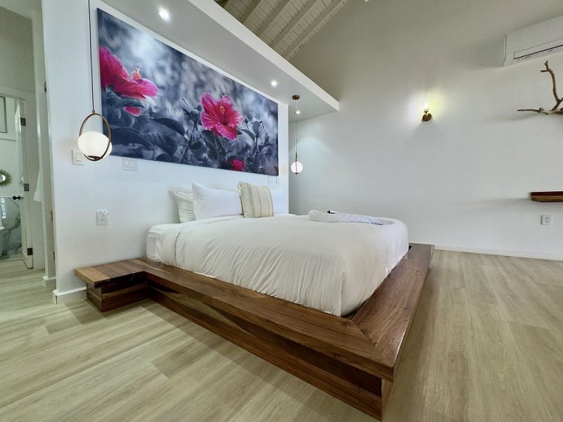 beachfront hibiscus suite roatan