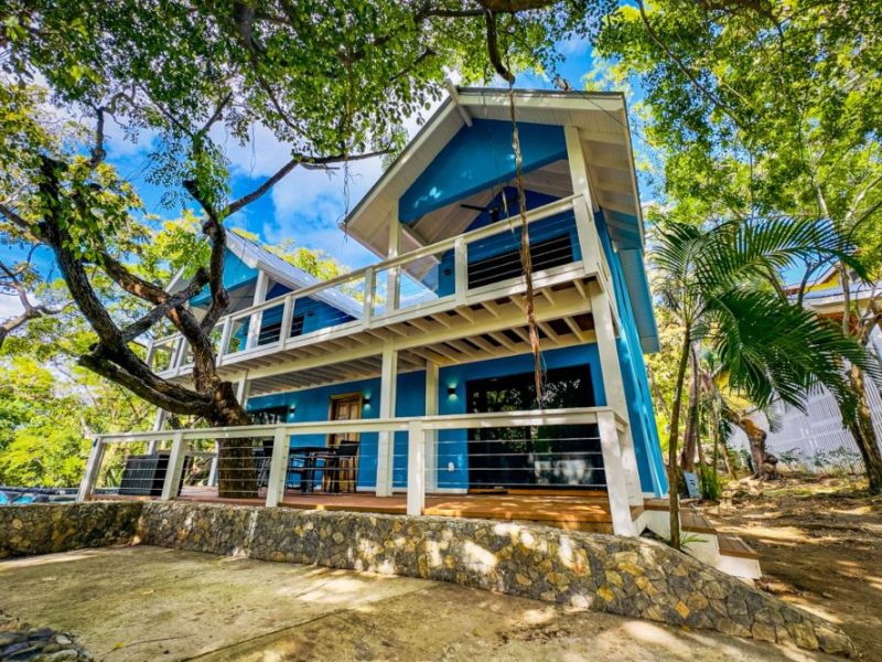 roatan luxury villas casa de chicas